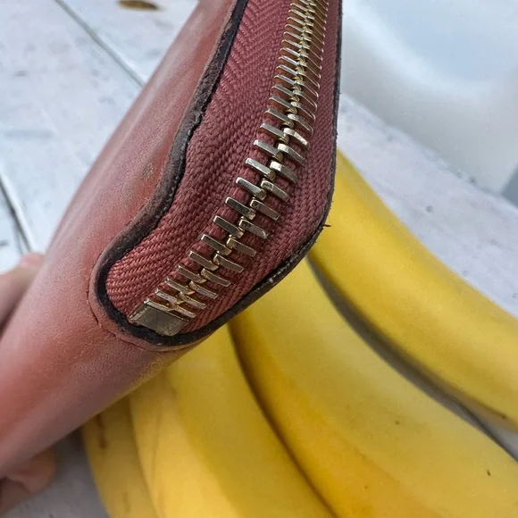 LV Rare 🧳 Louis Vuitton Voyage wallet - Picture 5 of 15